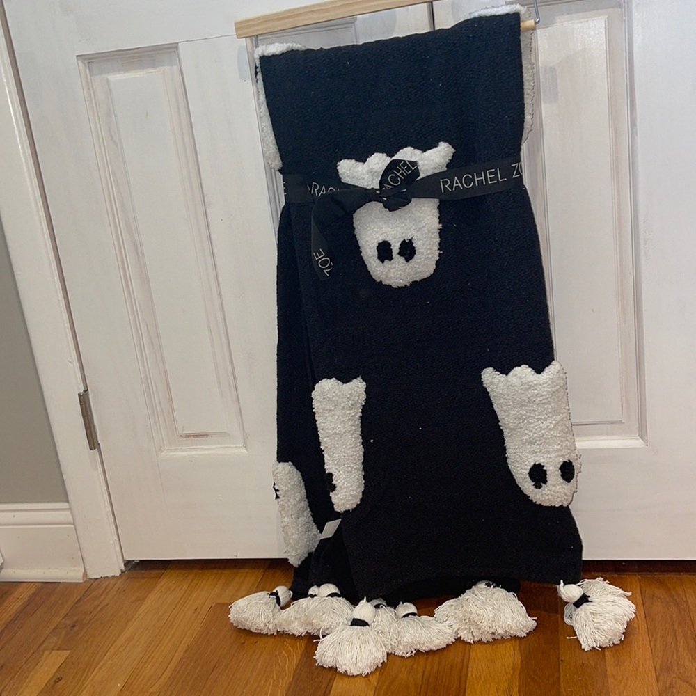 RACHEL ZOE ghost blanket